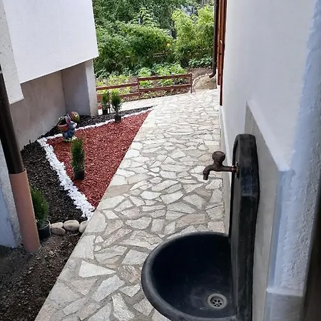 Гостевой дом Meraklii Smilyan (Smolyan)