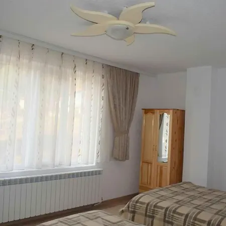 Meraklii Pensionat Smilyan (Smolyan)